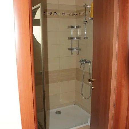 Lakeview Apartment